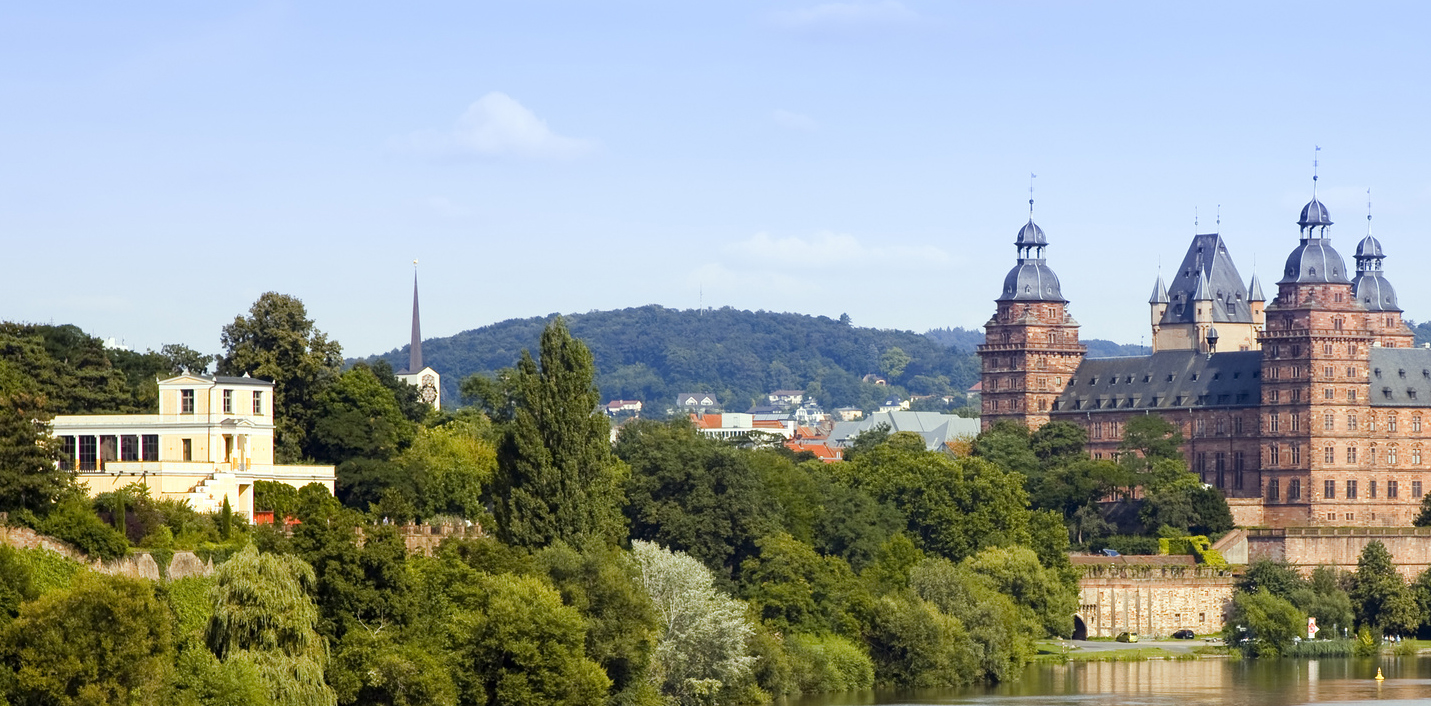 Panorama von Aschaffenburger Schloss mit Pompejanum